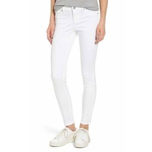 NWT. Articles of Society jeans. Size 29.